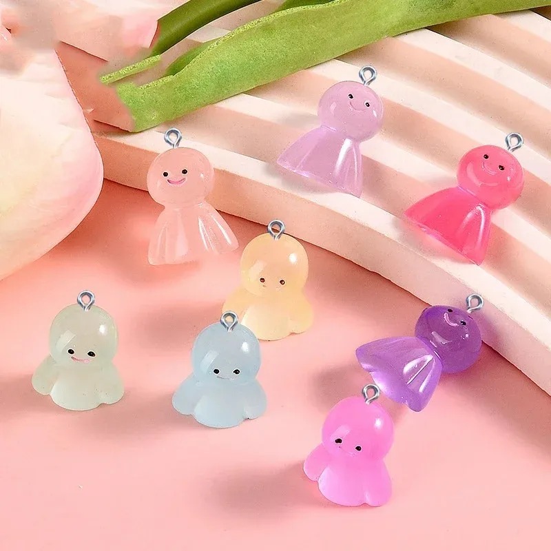 10Pcs 어둠 속에서 빛나는 만화 인형 수지 참 빛나 - Resin Art And Craft 리뷰 및 가격