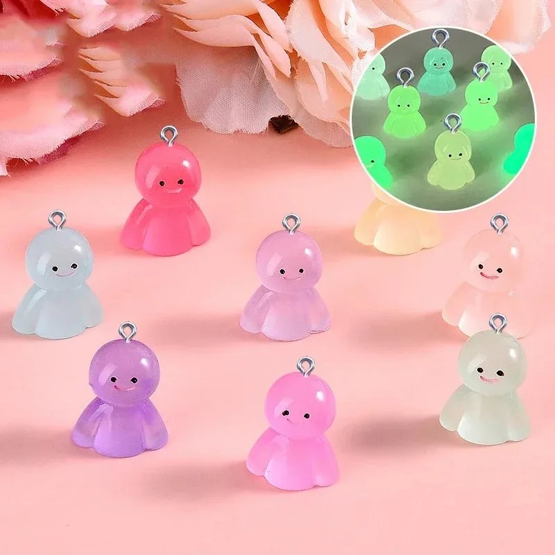 10Pcs 어둠 속에서 빛나는 만화 인형 수지 참 빛나 - Resin Art And Craft 리뷰 및 가격