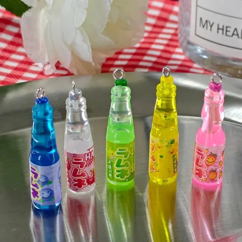 10Pcs 작은 소다병 레진 참 장식품 귀여운 음료병  - Resin Art Essentials 리뷰 및 가격